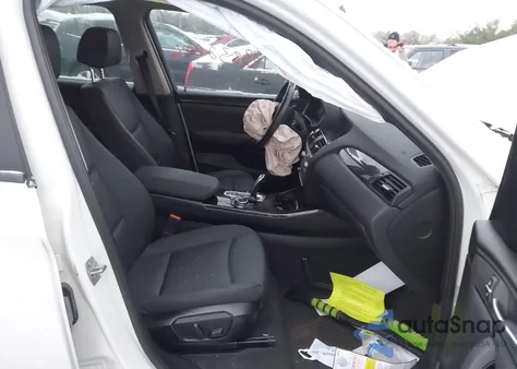 2015 BMW X3 xDrive28I z USA, uszkodzony, nr VIN 5UXWX9C5XF0D47881